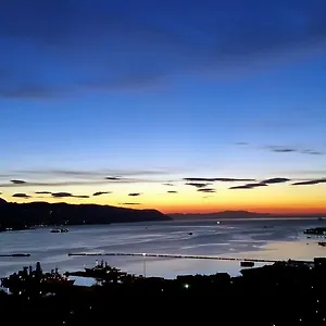 https://villa-il-pettirosso.hotelitalianriviera.com